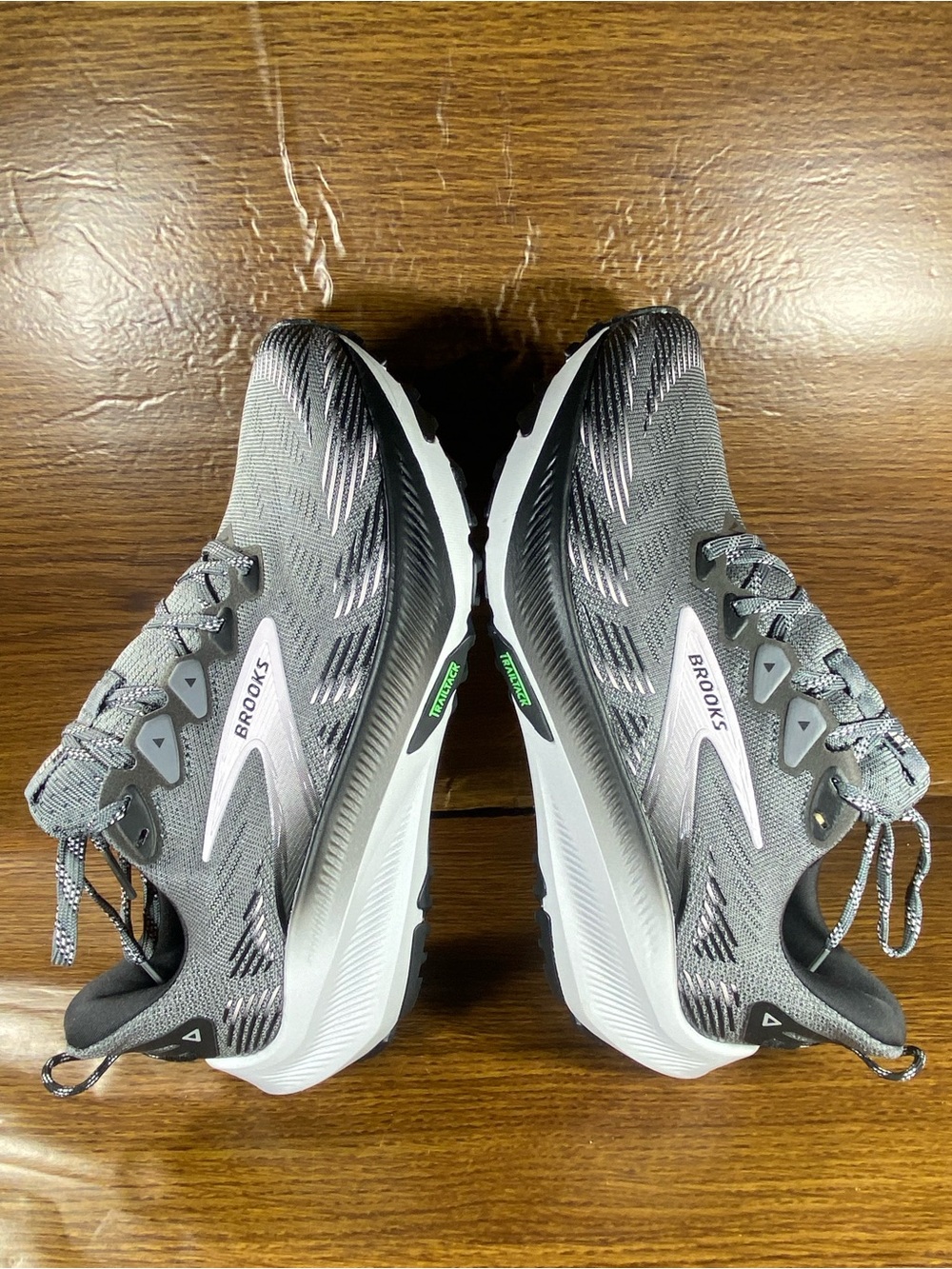 Brooks ghost Trail women’s shoe size 8.5 - Picture 8 of 11